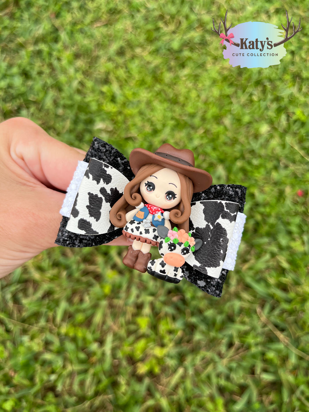 Cow Girl mini clay bow