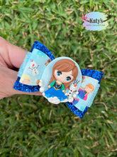Load image into Gallery viewer, Brown Hair Ice Princess &amp; Snowman mini clay bow
