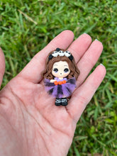 Load image into Gallery viewer, Skull Girl mini clay bow

