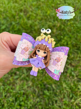 Load image into Gallery viewer, Monster Friends mini clay bow
