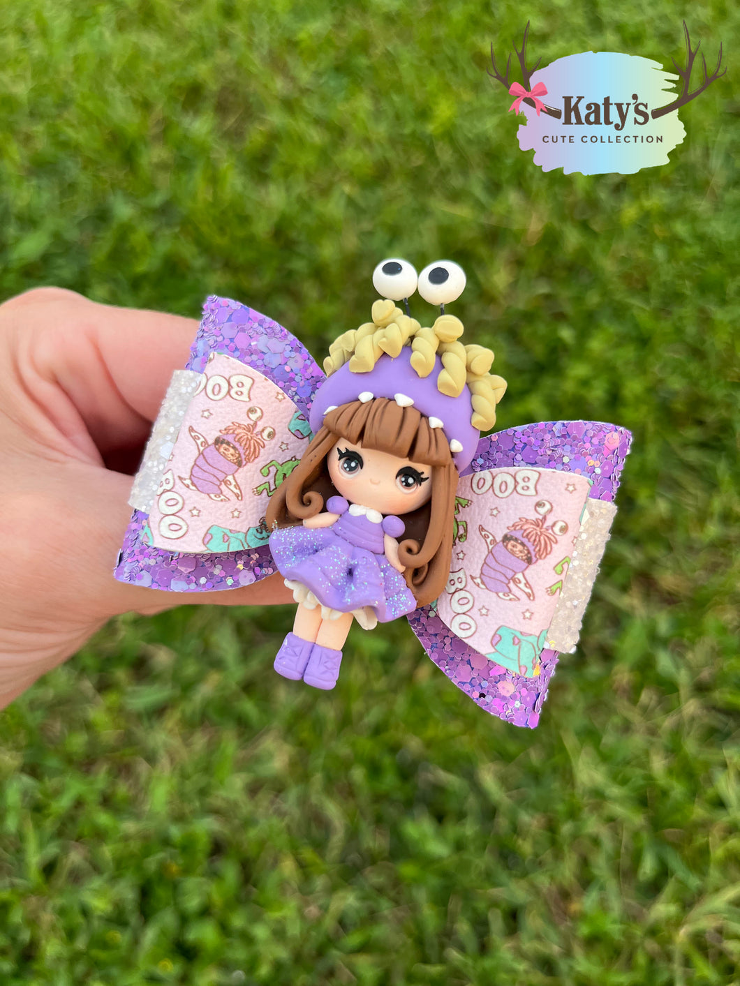 Monster Friends mini clay bow