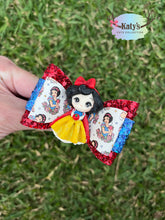 Load image into Gallery viewer, Red Apple Princess mini clay bow
