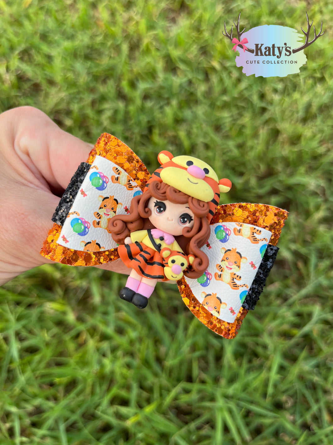 Tiger Girl mini clay bow