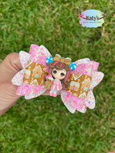 Load image into Gallery viewer, Gingerbread Girl clay bow
