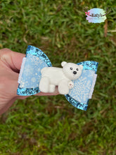 Load image into Gallery viewer, Polar Bear mini clay bow
