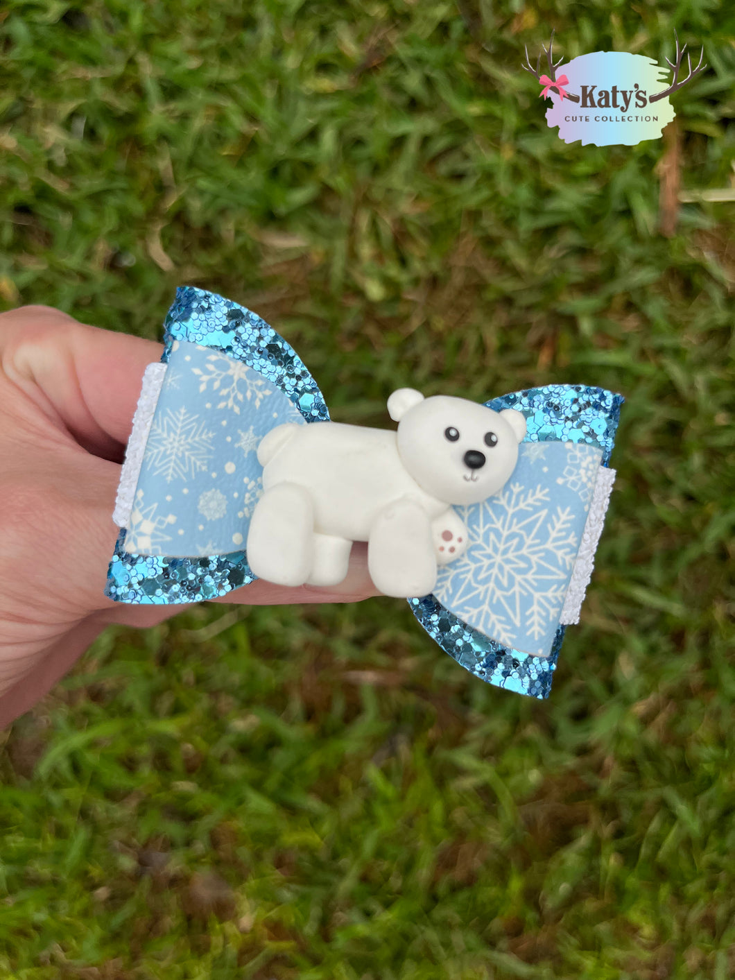 Polar Bear mini clay bow