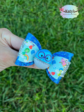 Load image into Gallery viewer, Emotions Squishmallow mini clay bows
