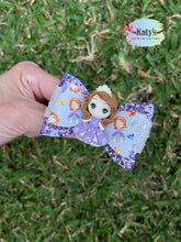 Load image into Gallery viewer, Ordinary Princess mini clay bow
