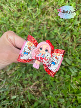 Load image into Gallery viewer, Kitty Friends mini clay bow
