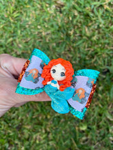 Load image into Gallery viewer, Archer Princess Mermaid mini clay bow
