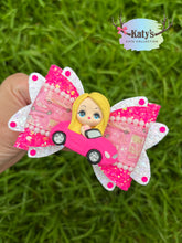 Load image into Gallery viewer, Blonde Doll clay bow
