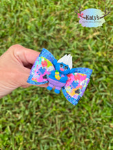 Load image into Gallery viewer, Trolls mini clay bows
