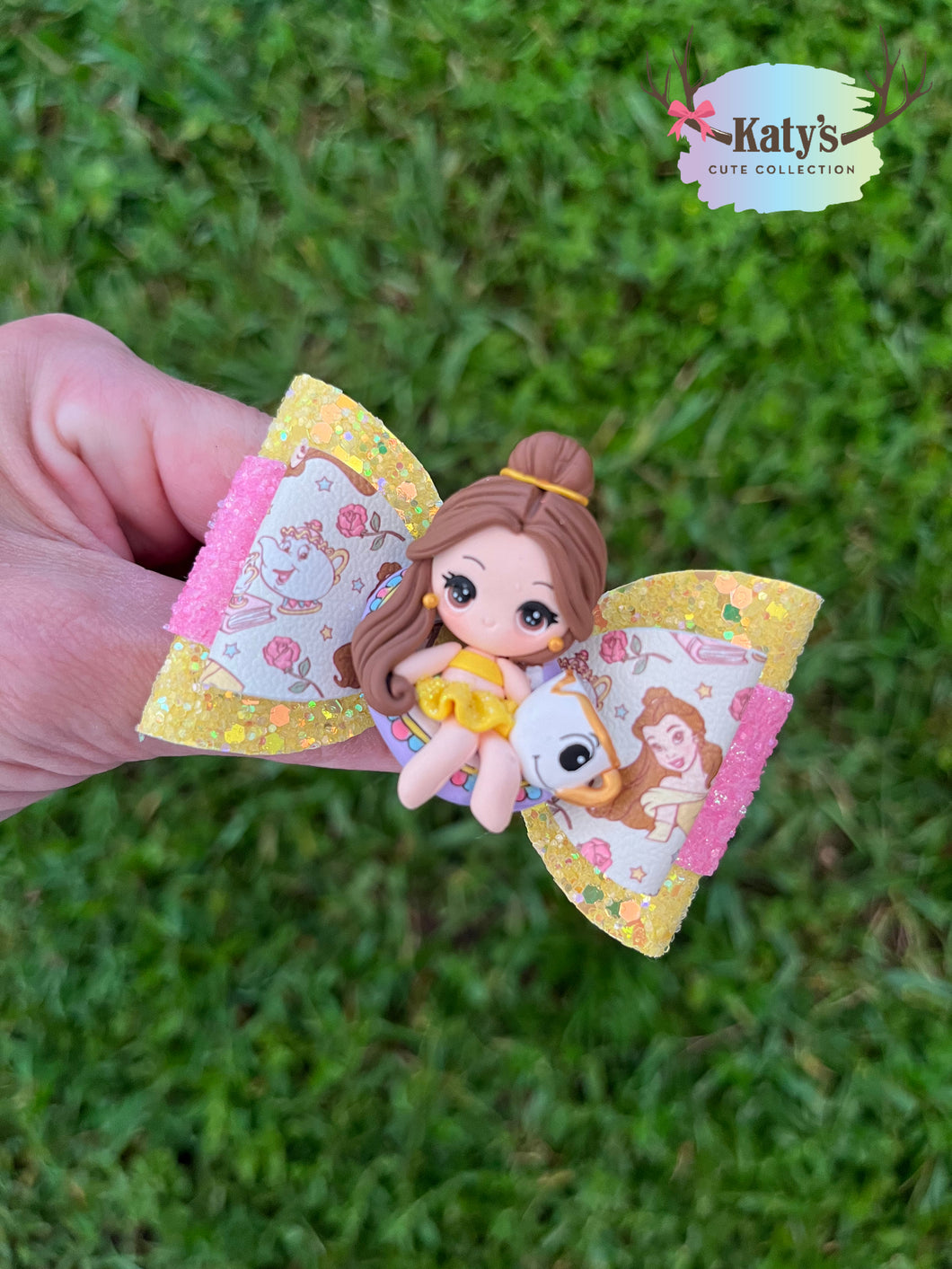 Yellow Princess on Float mini clay bow