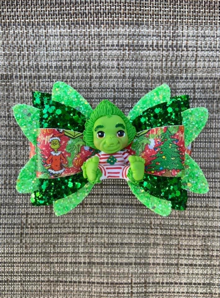 Toddler Green Guy clay bow