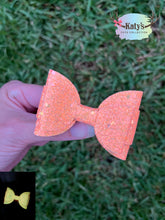 Load image into Gallery viewer, Glowing Orange mini bow
