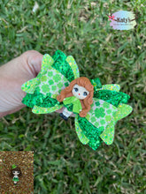 Load image into Gallery viewer, Leprechaun Girl clay bow
