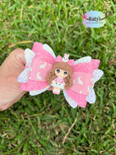 Load image into Gallery viewer, Bunny Skirt Girl clay bow
