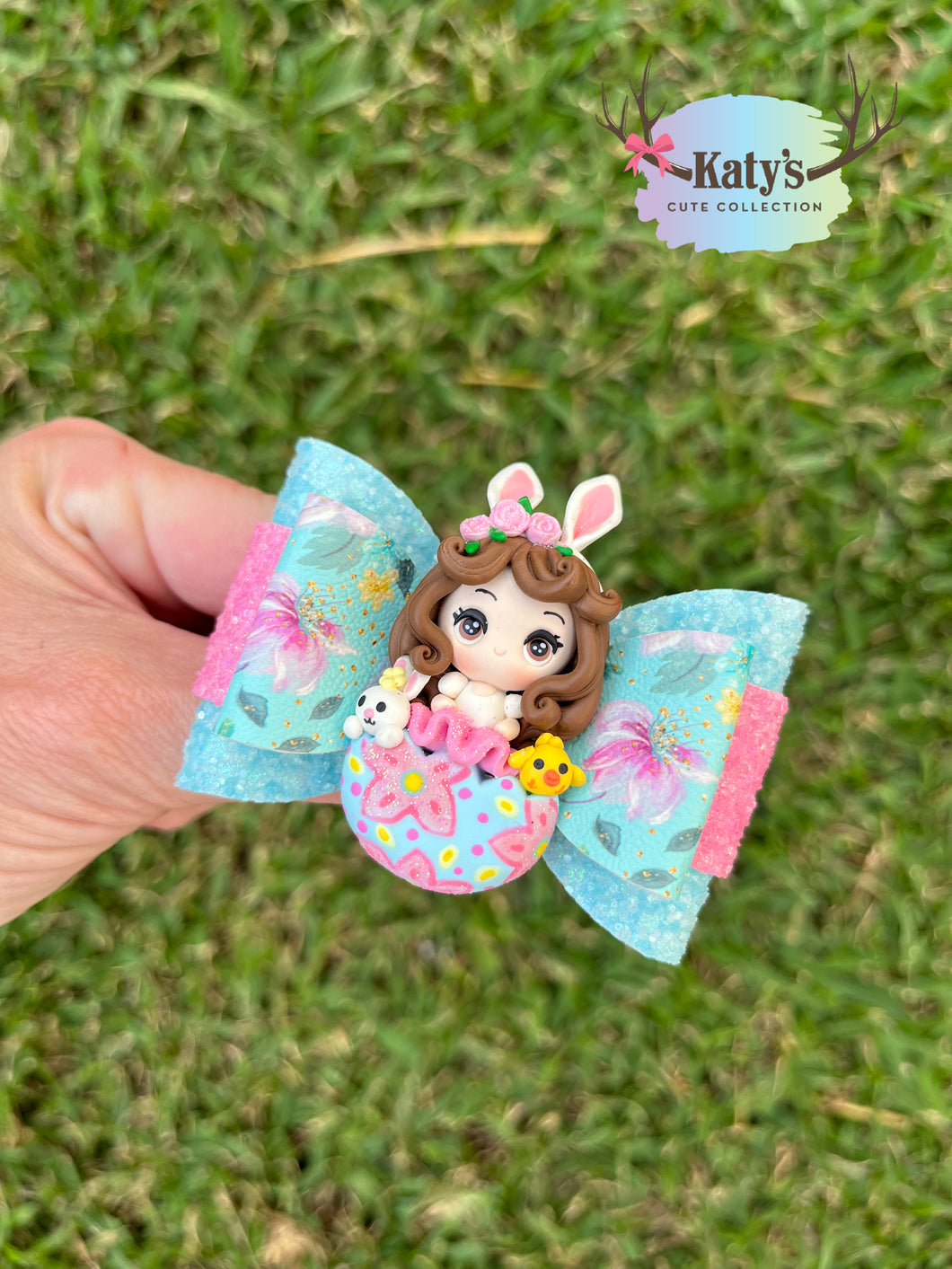Blue Pink Egg Girl mini clay bow