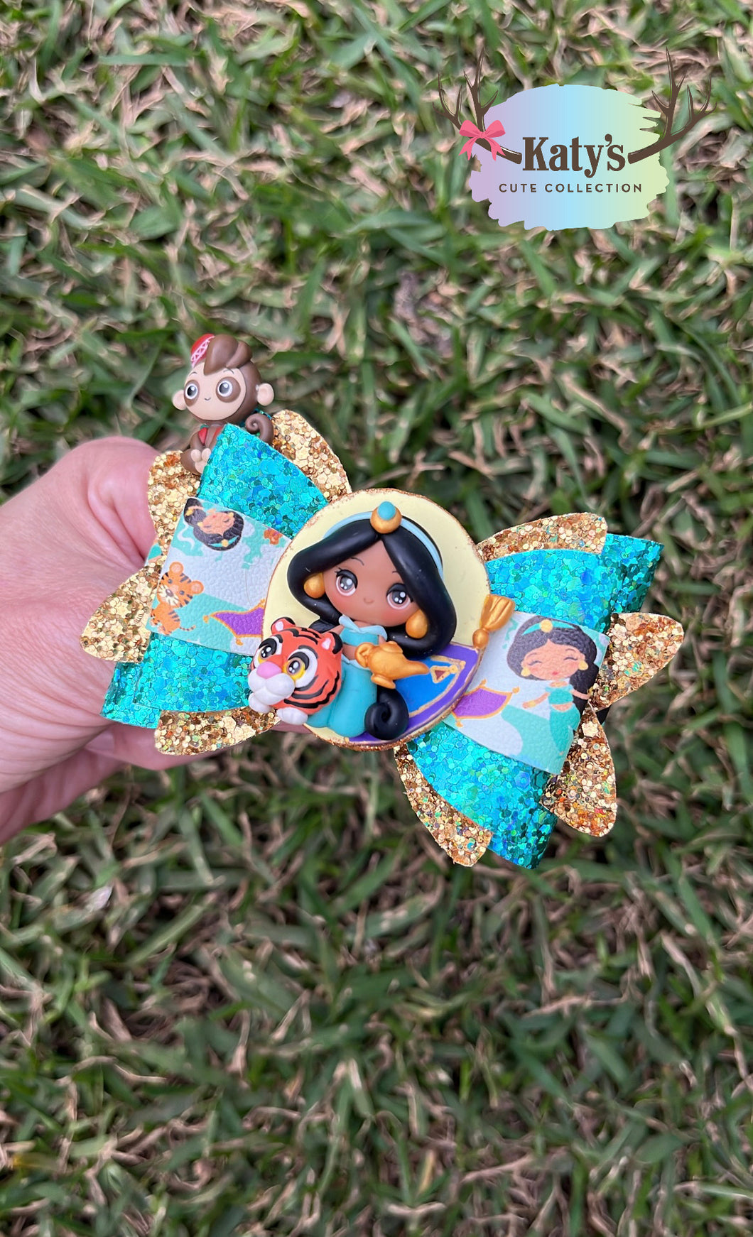 Genie Princess w/ Friends clay bow