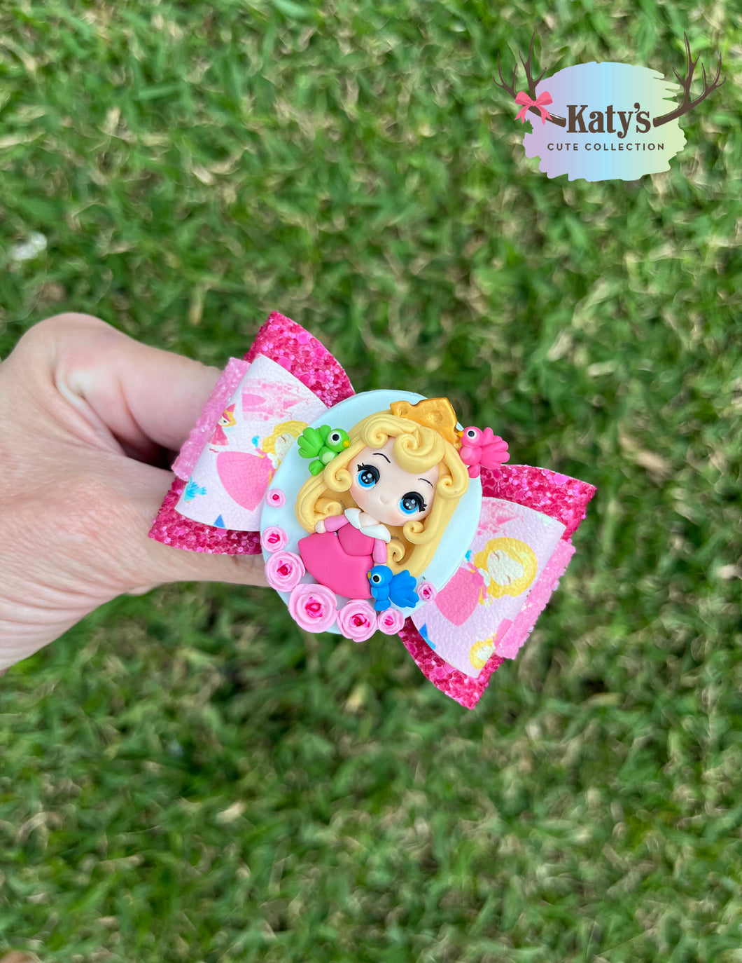 Sleeping Princess mini clay bow