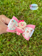 Load image into Gallery viewer, Doctor Assistants mini clay bows

