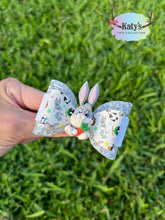 Load image into Gallery viewer, Classic Cartoon Friends mini clay bows
