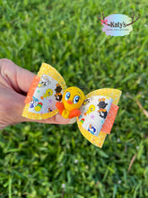 Load image into Gallery viewer, Classic Cartoon Friends mini clay bows
