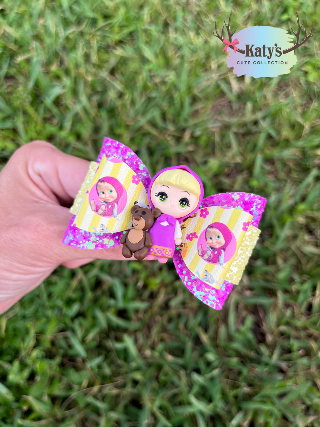 Russian Girl & Bear mini clay bow