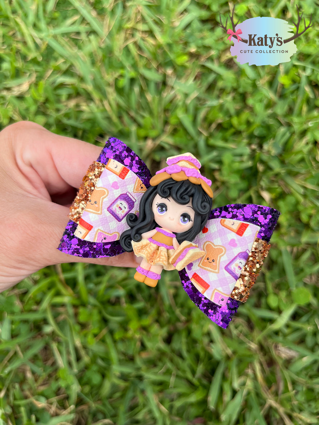 PB&J Girl mini clay bow