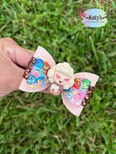 Load image into Gallery viewer, Emotions mini clay bows
