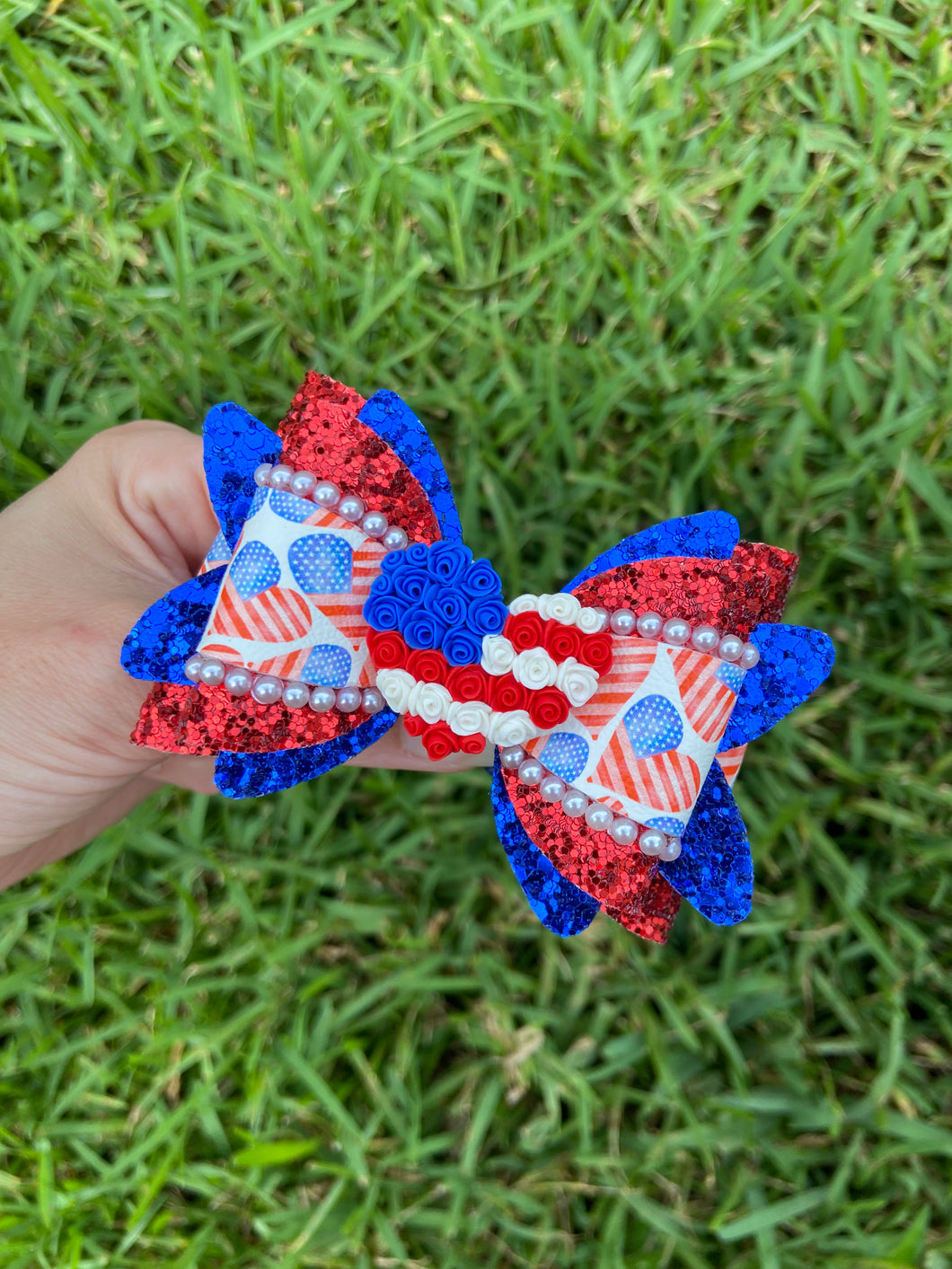 USA Rose Heart clay bow