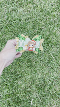 Load and play video in Gallery viewer, Girl by Tree clay bow
