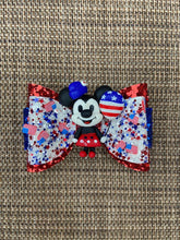 Load image into Gallery viewer, Patriotic Friends clay piggies
