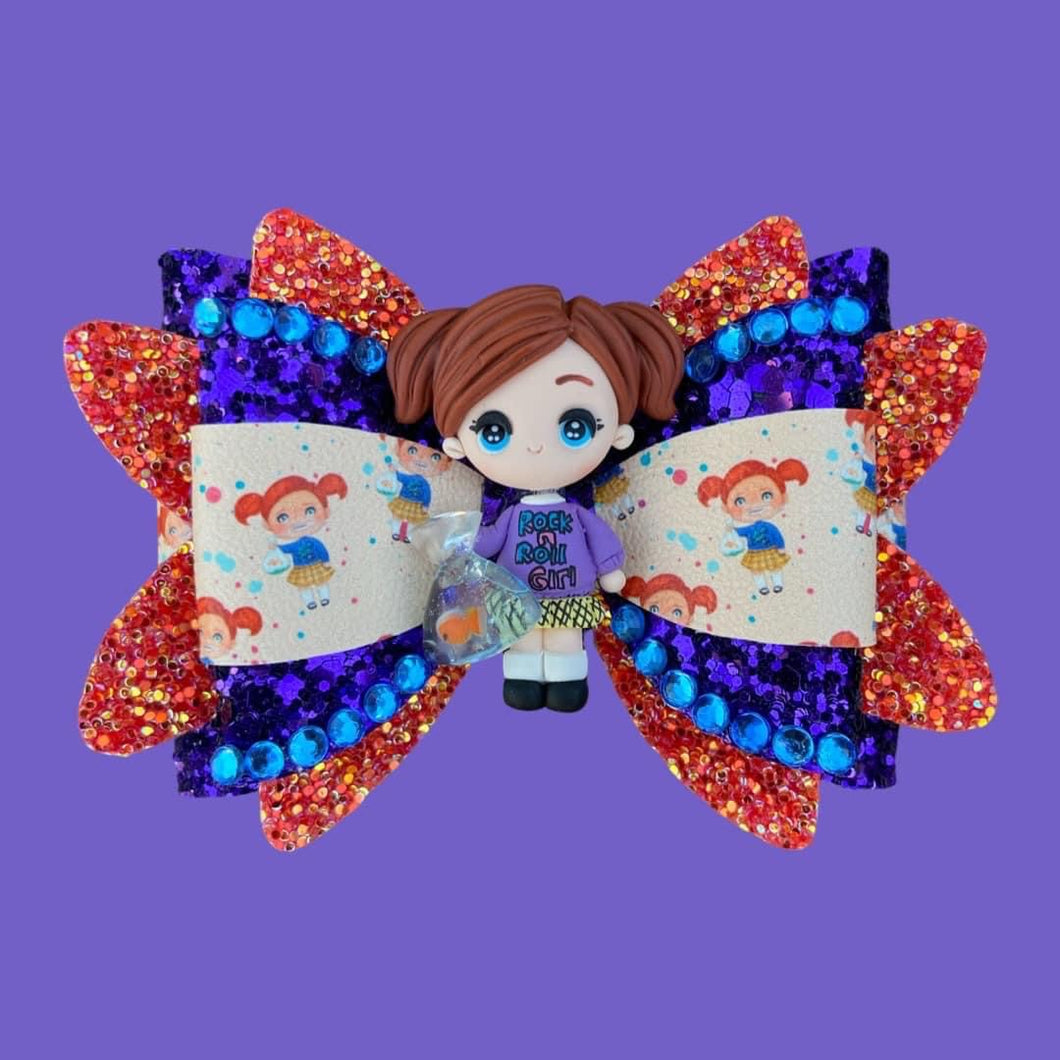 Fish Bag Girl clay bow