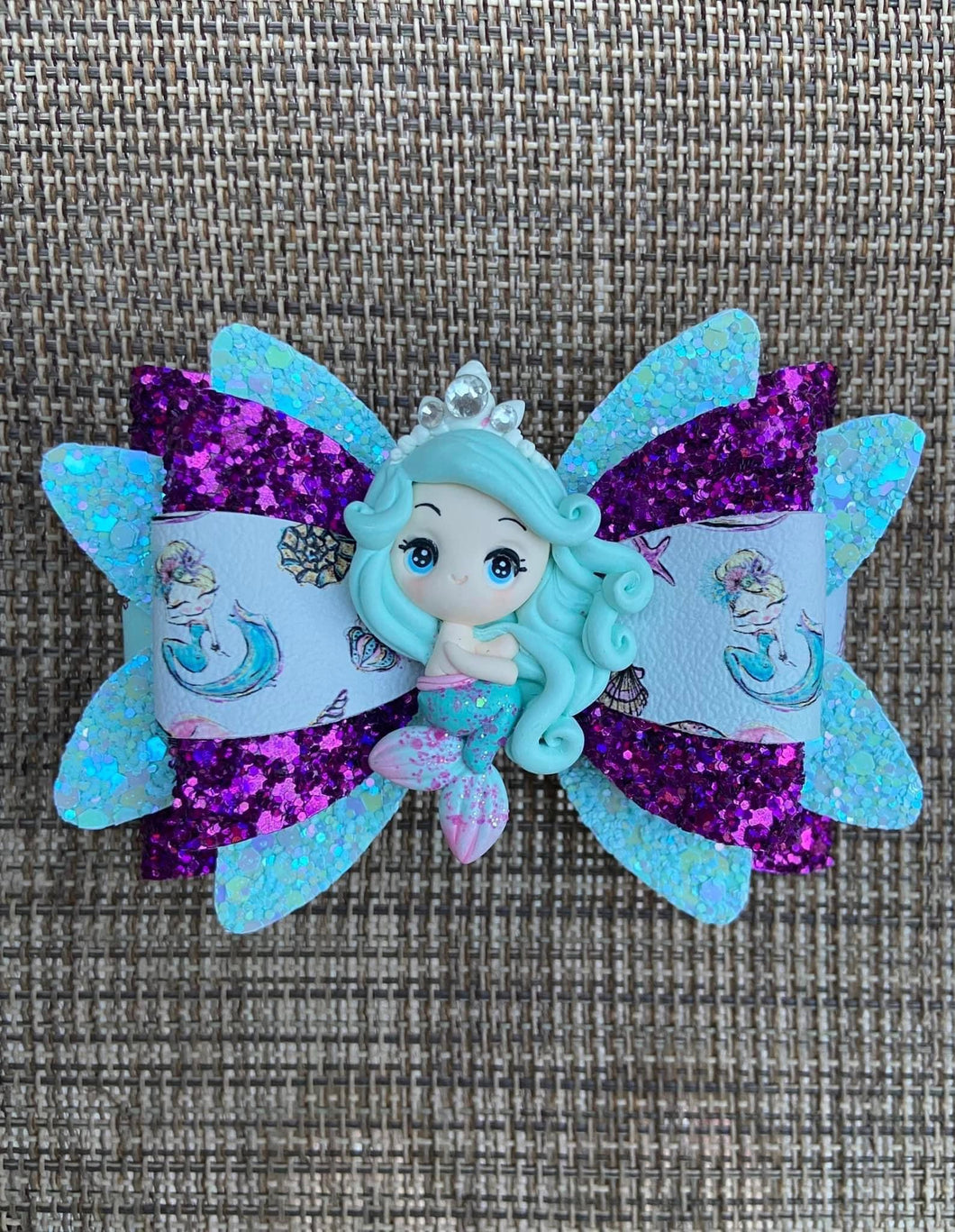 Aqua Crowned Mermaid clay bow