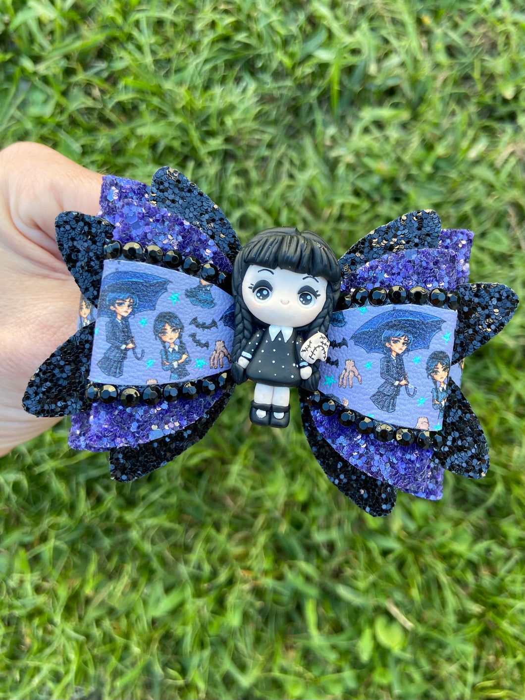 Moody Pigtail Girl clay bow