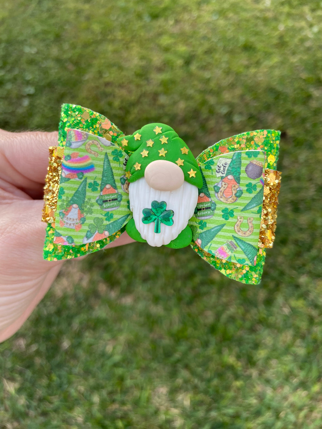St. Patrick’s Gnome mini clay bow
