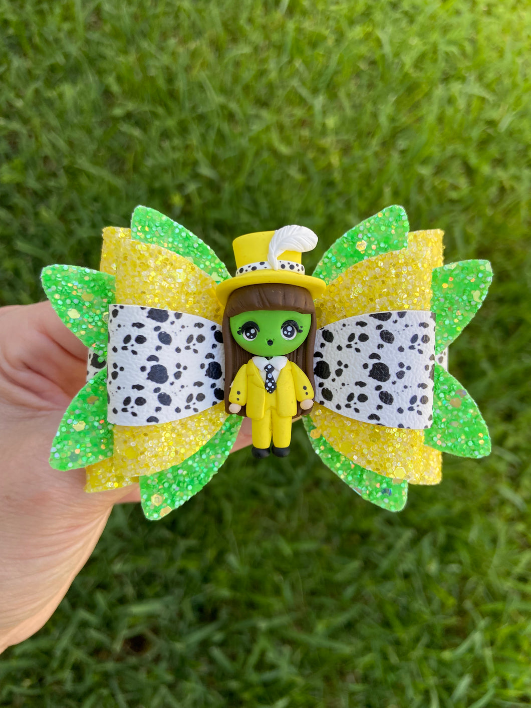 Mask Girl clay bow