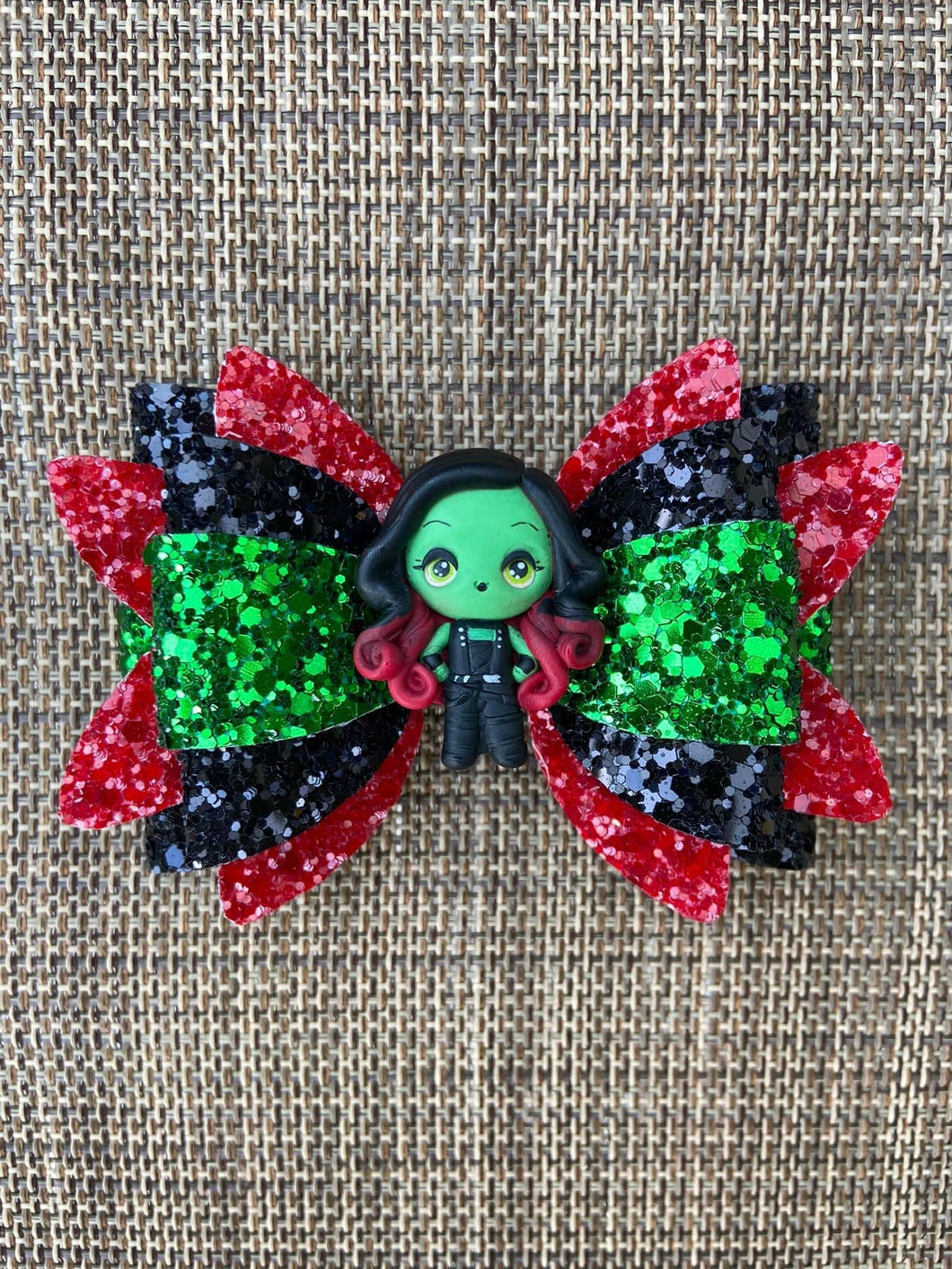 Alien Superhero Girl clay bow